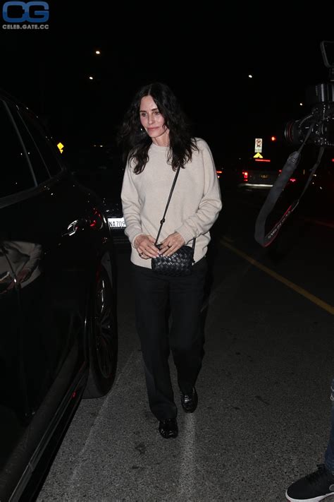 Courteney Cox Nude Pictures Onlyfans Leaks Playboy Photos Sex Scene Uncensored