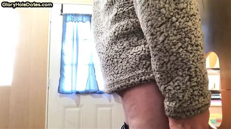 Gloryhole Reifer Schwuler Lutscht Harten Schwanz Im Amateur Blowjob Video Xhamster