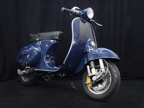 Vespa 200: Classic Performance Review