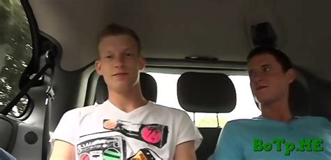 Gays Relax And Fuck Hard In A Car