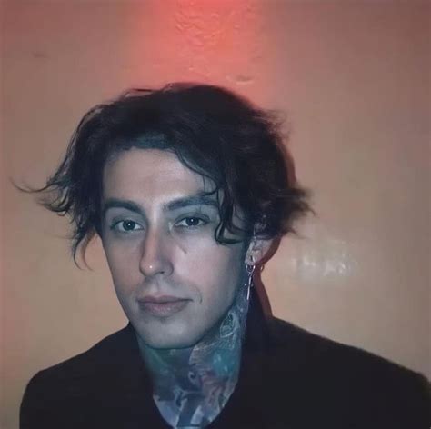 Pin By Lady Lishang On Emo Ronnie Radke Emo Scene Hair Falling In