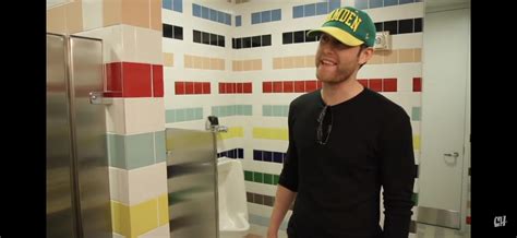 This Guy Threatens To Kick Your Ass Outside Of The Bathroom Wyd R