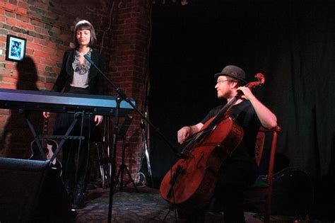 Help Hanna Bech Finish Naked Bones Her First EP Hanna How To