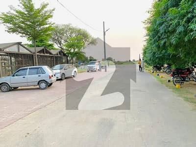 Plots For Sale In Safari Garden Housing Scheme Lahore Zameen