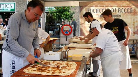 La Festa Della Focaccia Di Recco Conquista La Guida Alle Sagre Di Slow