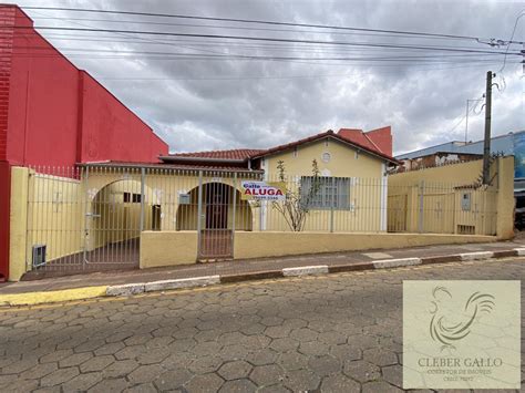 Casa para aluguel em Tatuí SP Centro 3 dormitórios 1 banheiro