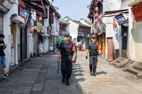 改革探索，让辅警的获得感跃步升级！《浙江省公安机关警务辅助人员条例》明年起正式施行！ 腾讯新闻