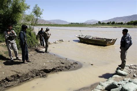 DVIDS - Images - Assessment of the Helmand River [Image 4 of 4]