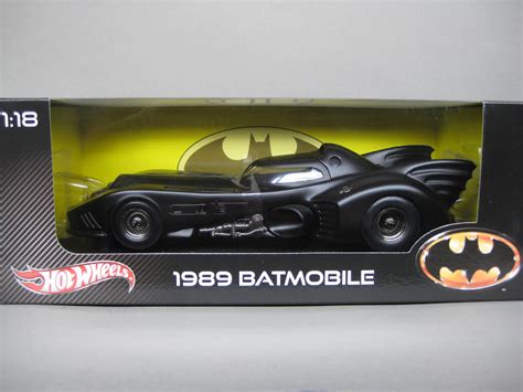 Desmond Collection Mattel Hot Wheels Batmobile Version