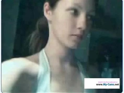 Girl Showing Pussy On Webcam Xnxx