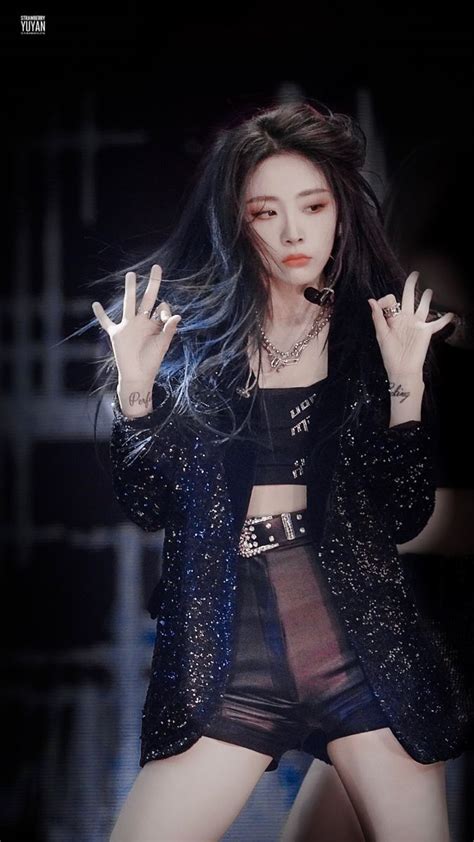 Hot Sexy Yu Yan Bikini Pics