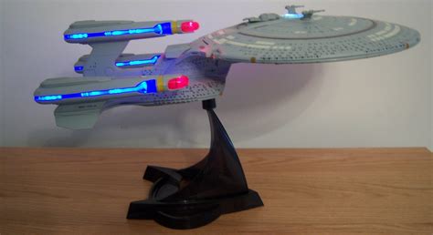 The Collective: Reviews Of Diamond Select Enterprise D Toys – TrekMovie.com