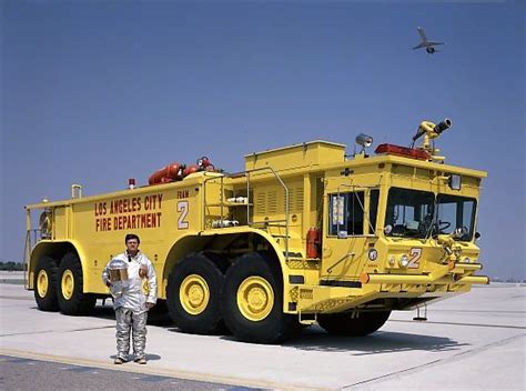 Lafd Foam 2 Lax Fire Trucks Fire Rescue Emergency Vehicles