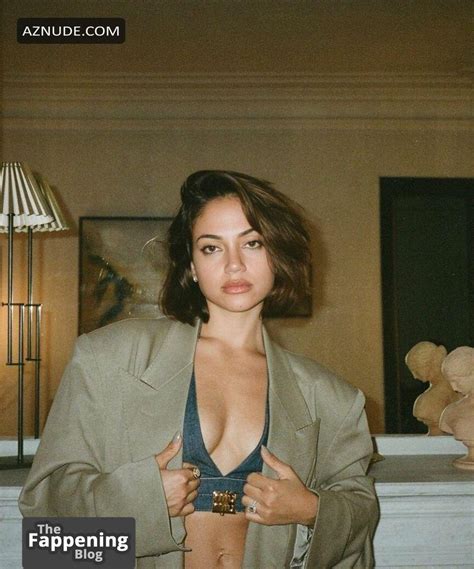 Inanna Sarkis Sexy And Hot Photos Collection AZNude