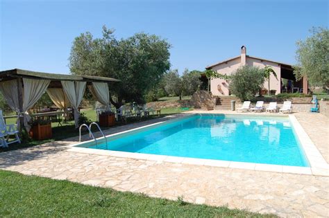 Agriturismo In Maremma Toscana Il Gaggiolo Piscina Agriturismo Il