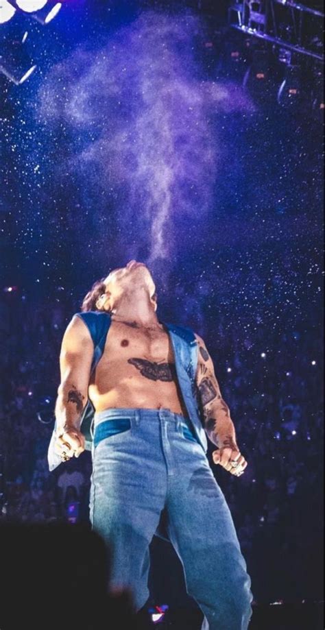 Pin By Bella On Harry Styles Harry Styles Hot Harry Styles Pictures