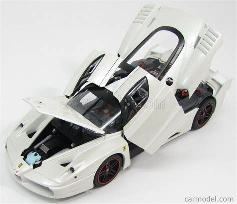 Mattel Hot Wheels L Scale Ferrari Fxx White Pearl Met