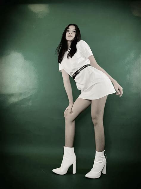 Ái nữ nhà sao và dàn hot girl 10X diện bikini khoe vẻ đẹp tuổi dậy thì Titanic Nơi mọi thứ