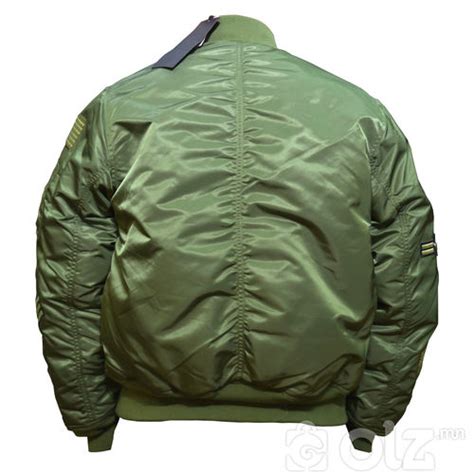 Бомбер, Bomber