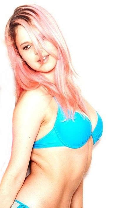 Sexy Rachel Korine Bikini Pics
