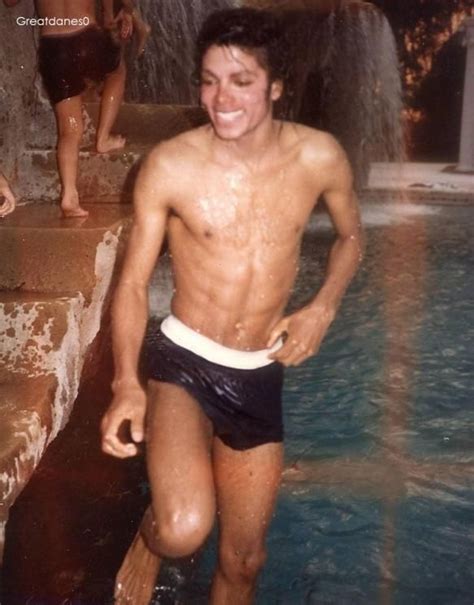 Mj At The Grotto Playboy Mansion Michael Jackson Body Fotos Von