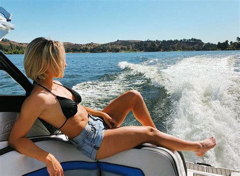 Lizze Broadway Nude Pics Scenes And Porn Scandal Planet