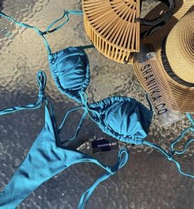 10 Hot Sexy Bratty Bree Bikini Pics