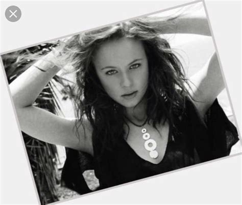 9 Hot Sexy Ashleigh Aston Moore Bikini Pics