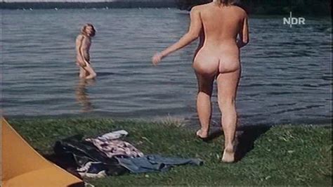 Velia Krause Nude Pics Page 1