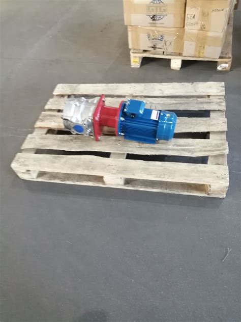 Насосы НШ с электродвигателем