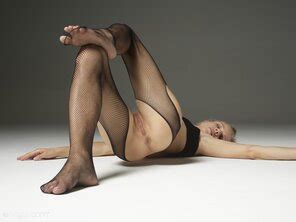 AMATEUR GIRL Riana Erotic Explicit Px Porn