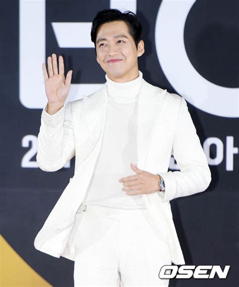 Th M Busan Qu N O N M Nam Hot Nh T Kpop B Nh Ng M T C A Kim So Hyun V Naeun Sao Th N Y