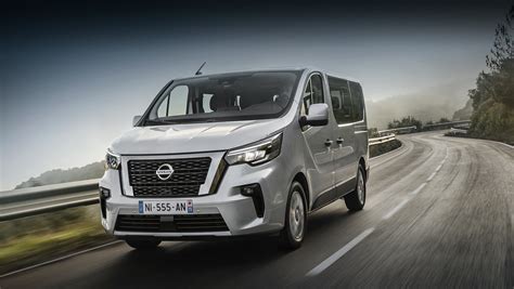 Обновлённый Nissan NV300 отличился оформлением — DRIVE2