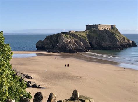 Pembrokeshire Walk 3 ~ Tenby to Lydstep Haven – Short Walks Long Paths
