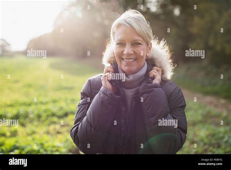 Mature Woman Beauty Blonde Hair Hi Res Stock Photography And Images Alamy