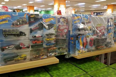 新年ホットウィール買い初め イオンとトイザらス Hot Wheels 情報まとめ ホットウィール にわかマニア