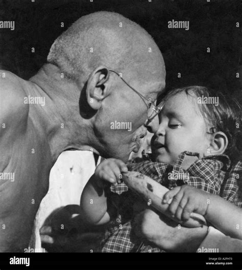 Mahatma gandhi child Black and White Stock Photos & Images - Alamy