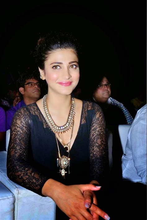 Actress Gallery Sruthi Hassan Hot Unseen Photos