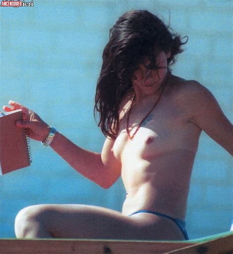 Naked Elisa Added By AQVILA