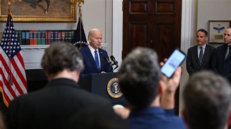 white house cbs legal warning 11