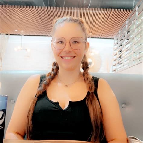 Brittany Everett Manager Cracker Barrel Linkedin