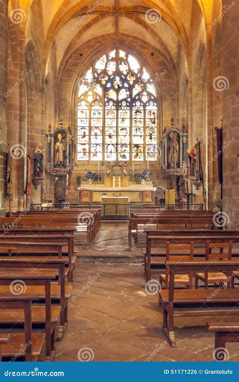 Gotische Kerk In Frans Bretagne Stock Foto Image Of Klok Historisch