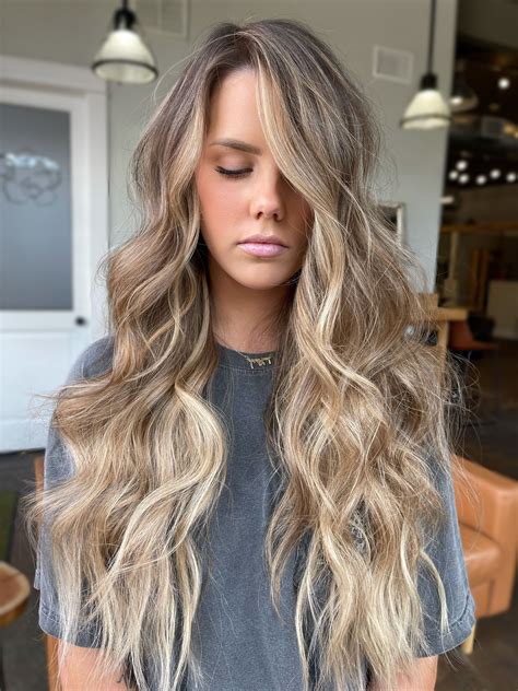 Professional guides show how bronde hair inspo fits every skin tone 2