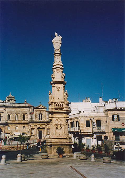 Colonna Di Sant Oronzo Colonna Di Sant Oronzo Ostuni Pouilles