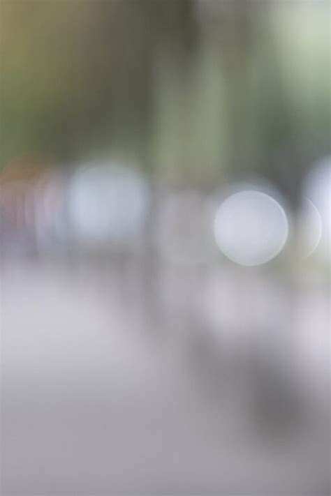 Out Of Focus Background Headshots - Art Of Headshots™ Portrait Studio