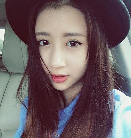 Quỳnh Anh Shyn lột xác sau 1 thập kỷ nổi tiếng vững vị trí hot girl số 1 Báo Dân trí