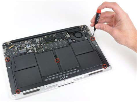 MacBook Air 11 Inch Tear Down By IFixit