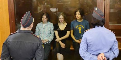 Boris Berezovski accusé d être derrière la prière punk des Pussy Riots