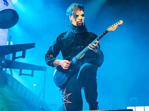 Exploring The World Of Jim Root The Guitar Virtuoso