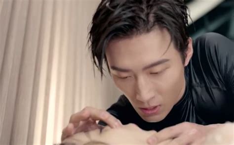 Mười năm ba tháng ba mươi ngày tập Bikini của Na Trát chiếm spotlight